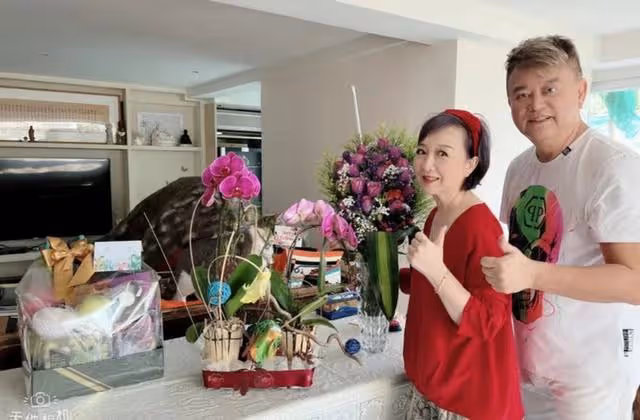 恩愛!知名愛國港星結婚43年坦然面對太太不孕:都知道我絕子絕孫