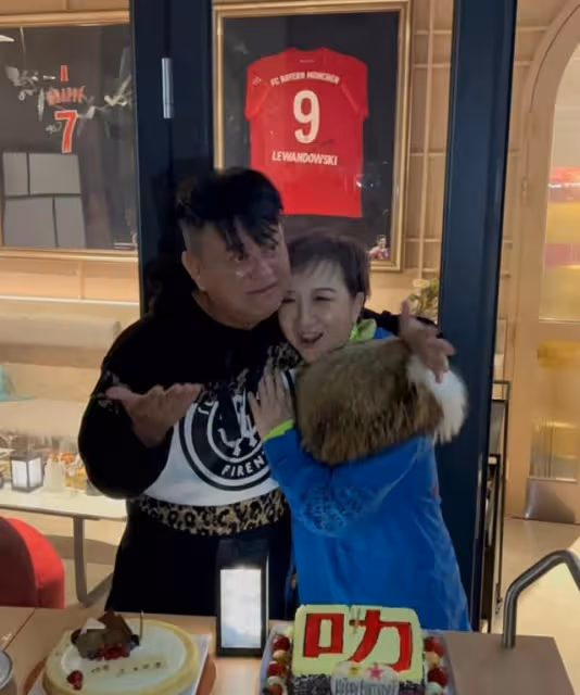 恩愛!知名愛國港星結婚43年坦然面對太太不孕:都知道我絕子絕孫