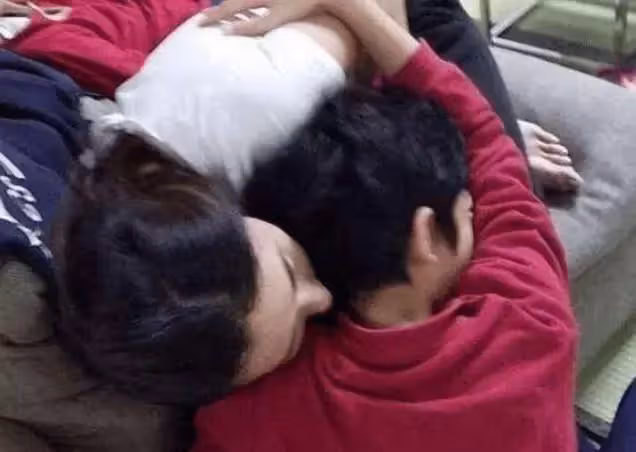 有媽媽真的好幸福!張柏芝這些照片,謝霆鋒一定不敢看,網友:忍不住落淚
