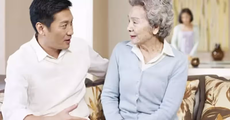 婆婆慫恿兒子教訓媳婦，兒子：等你老了她不養你，別來找我