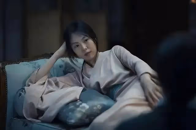 湯唯事業轉向韓國?秀韓語衝擊金棕櫚,韓國老公為討歡心豪擲13.5億
