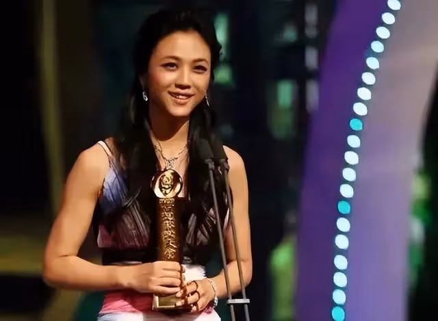 湯唯事業轉向韓國?秀韓語衝擊金棕櫚,韓國老公為討歡心豪擲13.5億