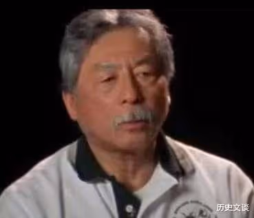 李小龍的日本徒弟,終生為李小龍守墓,如今93歲依然每周掃墓一次
