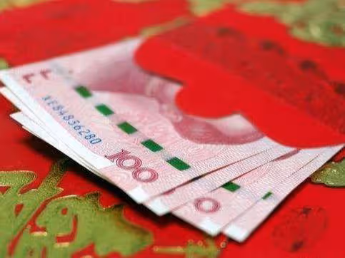 我結婚朋友隨禮五百,他結婚我給八百紅包,他要跟我斷絕往來