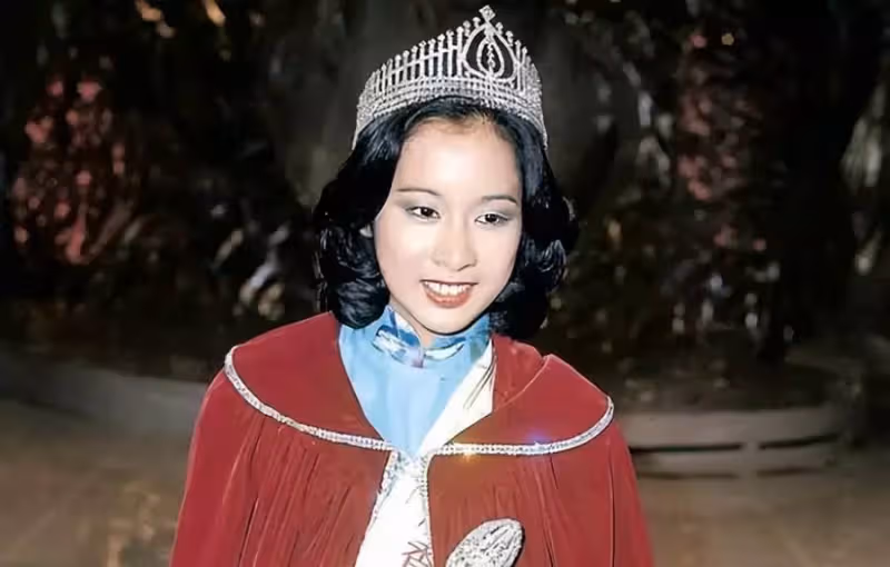 「最佳小叔子」霍啟山近照曝光!長相清秀顏值比哥哥高,母子二人同框似姐弟