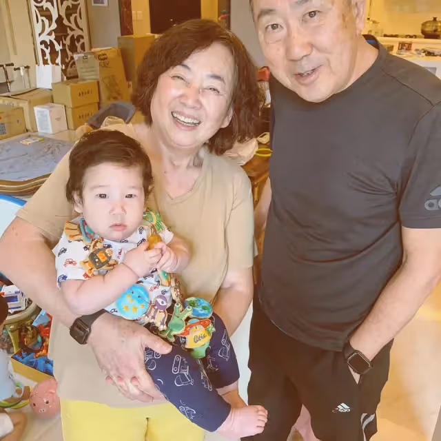 母女顏值高!隋棠媽媽「年輕舊照曝光」網驚豔:氣質好好 曾堅持「送母出國3個月」暖心原因曝光
