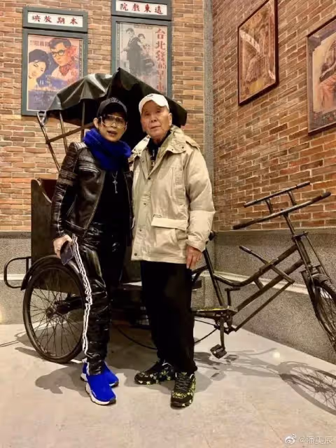 永遠是一家人!潘美辰爸爸遇難關「哥哥難得露面」 兄妹不合「20年後因父母破冰」重歸於好