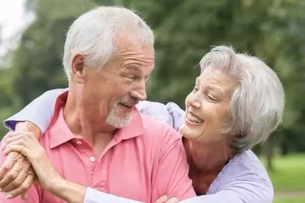 65歲阿姨臥床後才明白! 人到晚年「最親的人只有一個」 不是老伴也不是兒女