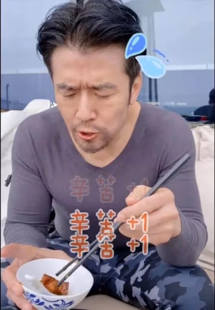 歲月不饒人！TVB前知名型男近況曝光，滿臉雜亂鬍鬚像一個原始人