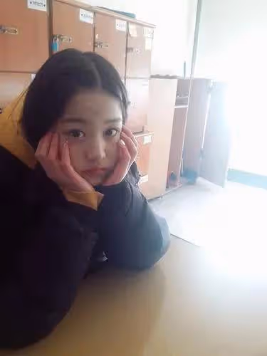 韓國安妮海瑟薇,十四歲成全民偶像,完美身材臉蛋引千萬女性嫉妒