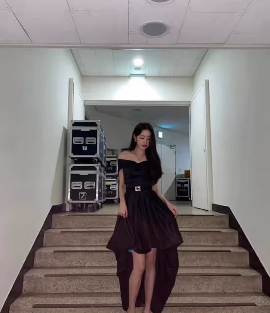韓國安妮海瑟薇,十四歲成全民偶像,完美身材臉蛋引千萬女性嫉妒