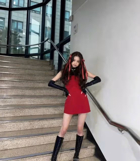 韓國安妮海瑟薇,十四歲成全民偶像,完美身材臉蛋引千萬女性嫉妒