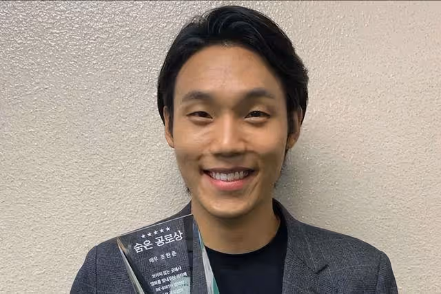 61歲的知名諧星上吊,26歲演員滅火救人,雙胞胎女演員遭性騷擾