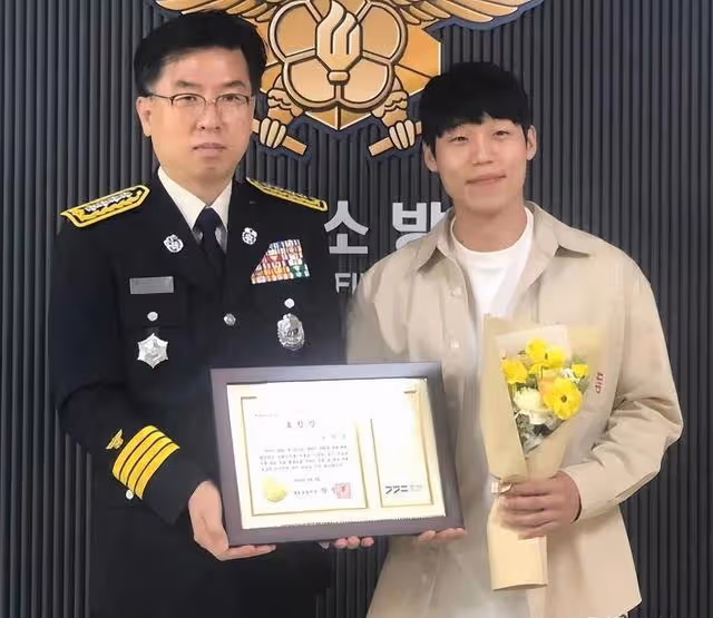 61歲的知名諧星上吊,26歲演員滅火救人,雙胞胎女演員遭性騷擾