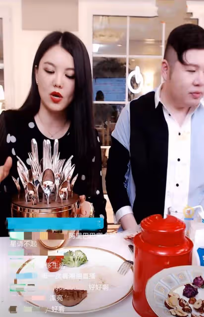 李湘上海隔離一月，用6萬元烤箱做硬菜，和王詩齡居豪宅生活精緻