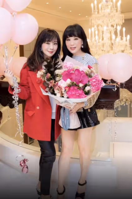 呂良偉小15歲嬌妻生日,關之琳向太盛裝出席派對,珠光寶氣太奢華