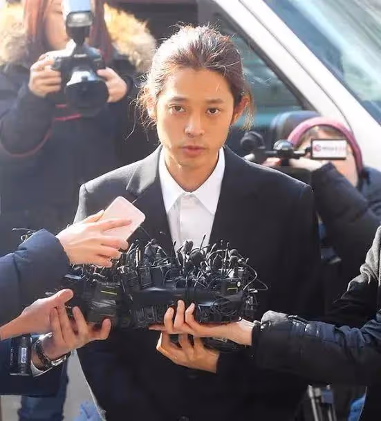 「不要再偷拍!」韓歌手妻子爆知名男藝人偷拍女性視頻!