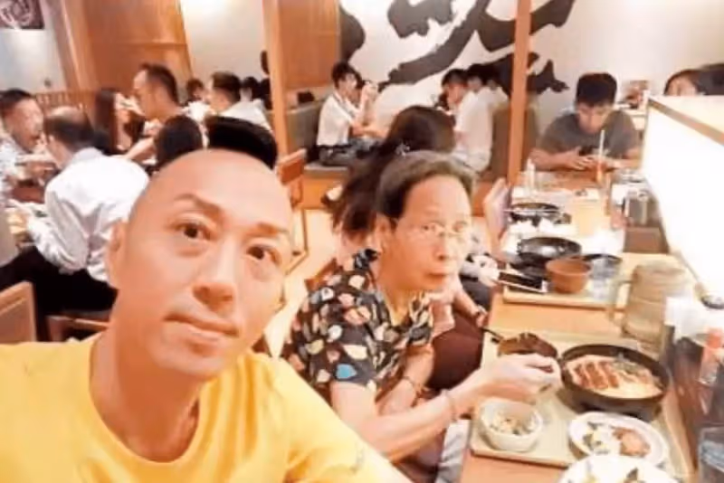 49歲TVB綠葉突然公開婚訊，與舊愛複合年底結婚，曾向佘詩曼表白