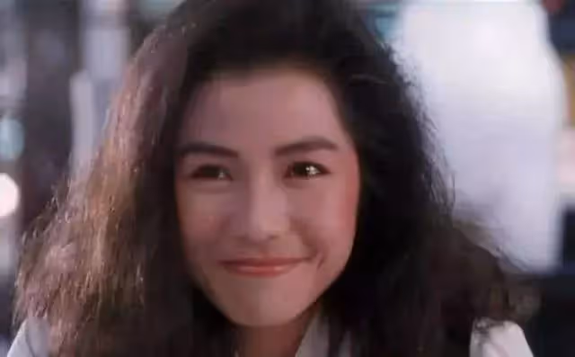 林青霞下巴美人溝，高圓圓V中帶方，都是頂級美女的標志