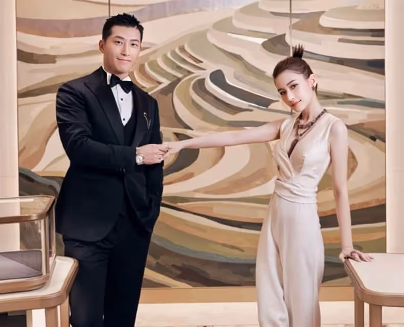 恭喜!賭王最美千金被曝領證結婚,公開默認知名男星是她的老公