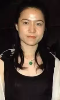 嫁大53歲尪！為顧老公身體「18年堅持早睡」卻遭非議　丈夫公開遺囑「證明老婆是真愛」繼子掛保證：她是好女孩