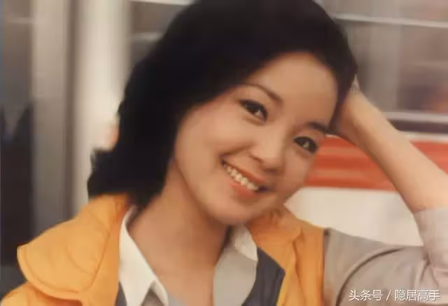 女神的眷顧!當年被「鄧麗君親過的士兵」4天只洗半邊臉 親吻照隨身帶「今現狀曝光」惹人羨