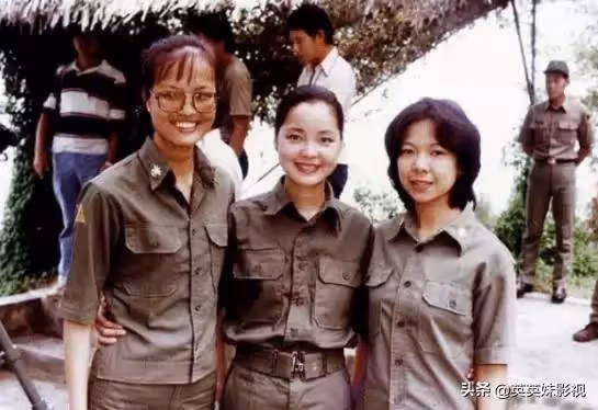 女神的眷顧!當年被「鄧麗君親過的士兵」4天只洗半邊臉 親吻照隨身帶「今現狀曝光」惹人羨