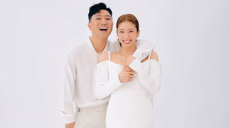 孫淡妃婚禮星光熠熠　孔曉振、金高銀、PSY都到場