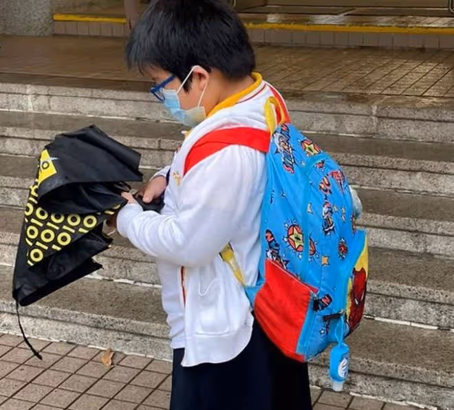 億萬闊太張韋怡凌晨哭訴，兒子在學校被欺負，班主任卻顛倒是非