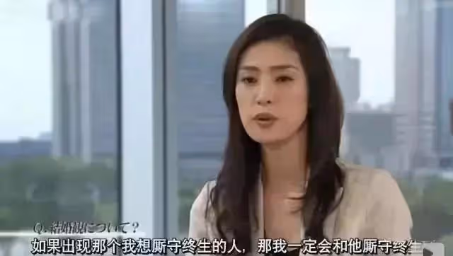 54歲又怎樣?她至死都是女王