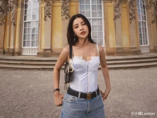 越南第一美女:16歲出道吸粉1170萬,被贊熱巴、柳岩結合體