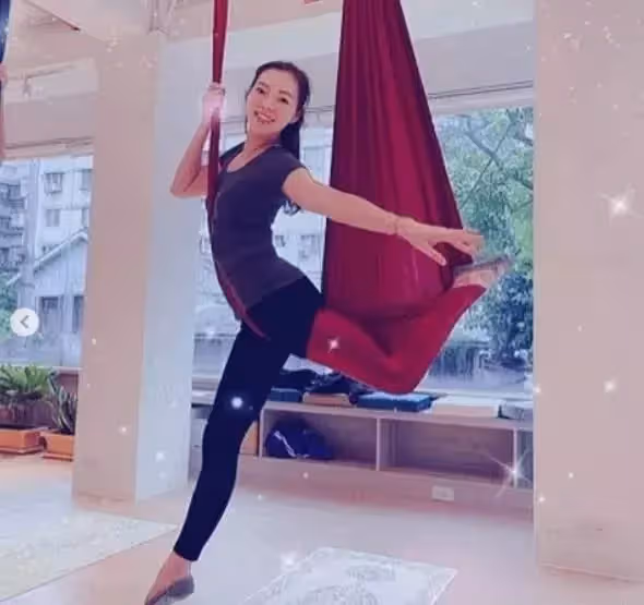 「34歲曾馨瑩」憑什麼能打敗劉嘉玲和林志玲成「鴻海老闆娘」,嫁大24歲郭總「6年生3娃」母憑子貴:堪稱最大贏家