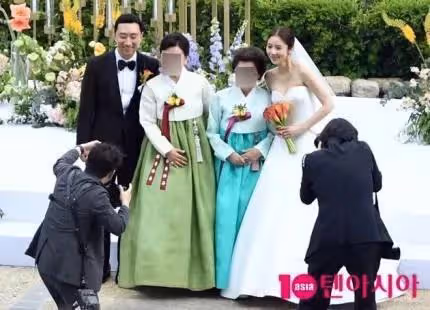 孫淡妃、李圭赫，婚禮現場照曝光