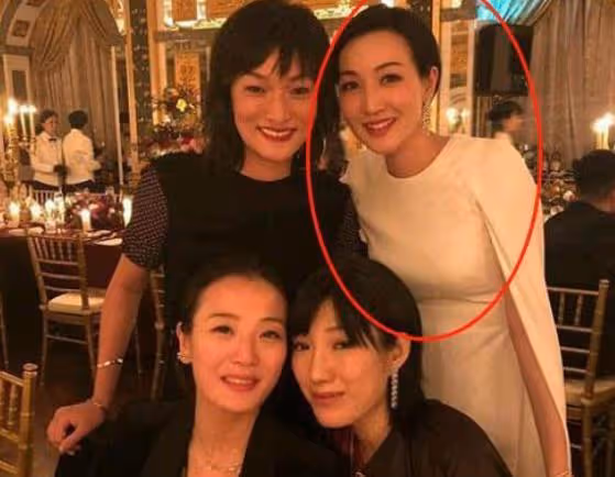 郭晶晶隱瞞34年的小姑子,原來是熟悉的她,難怪霍啟剛一直不公布