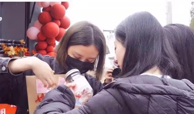 趙麗穎終於開始反擊了，自爆離婚內幕，馮母怒斥：算你狠！