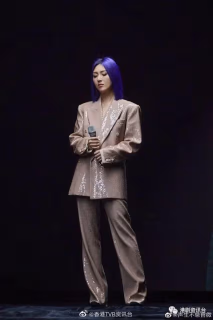 與林峯再續前緣 楊千嬅強勢加盟華納做一姐