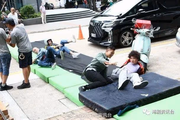 周嘉洛勸交殃及池魚!江嘉敏跌出馬路險被車撞