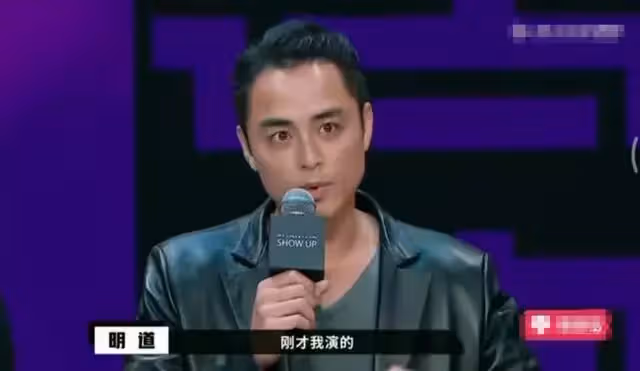 16年接不到戲!明道復出首戲就被淘汰,眼泛紅落淚「爆多年心酸」,趙薇心疼哽咽安慰