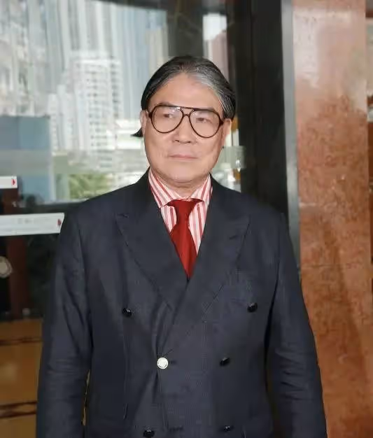 探望孫子被拒?公公霍震霆唸兒媳「溫柔只給外人看」 郭晶晶無奈笑回「被網友稱讚」:她是個好媽媽