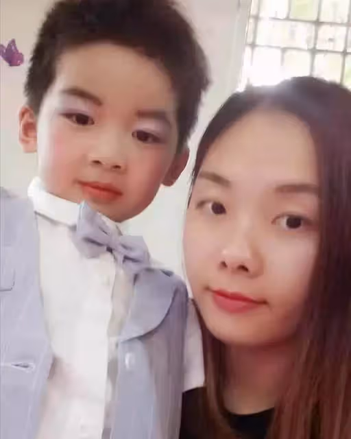 為孩子忍夫6年,32歲單親媽淨身出戶,做外送獨養女,生日收兒祝福淚崩:努力接單只為孩子