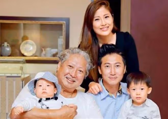 洪金寶兒媳太有愛心！每周免費派100個盒飯給老人，稱會堅持下去