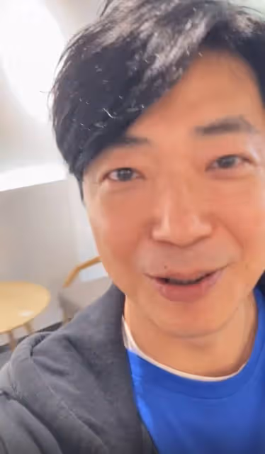 恭喜!港星蔡淇俊內地開新店,眾星現身支持,32元一杯飲料賣到爆