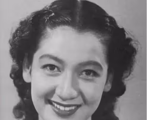 日本女演員原節子，被送給麥克阿瑟當情人，終生未婚，活到了95歲