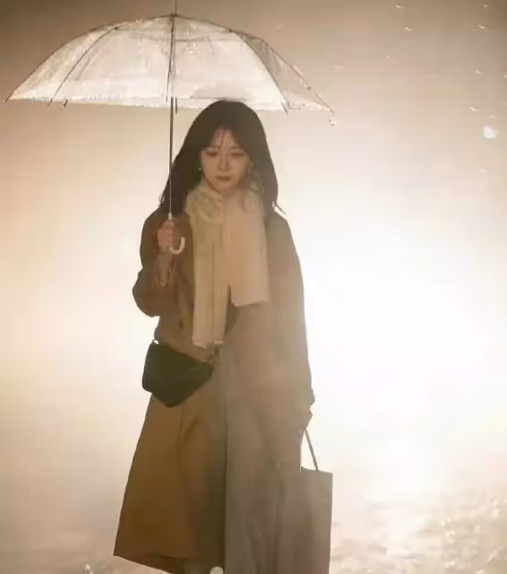 譚松韻《歸路》劇照好美!好似韓劇女主,男主來自《女心理師》!