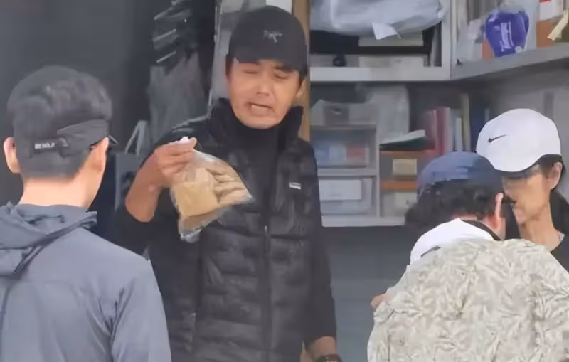 好友曾江去世後,周潤發突然沒了任何音訊,疑似還沒走出喪友之痛
