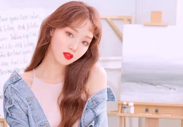 李聖經：模特出道，演戲唱歌樣樣行，與南柱赫戀愛四個月宣布分手