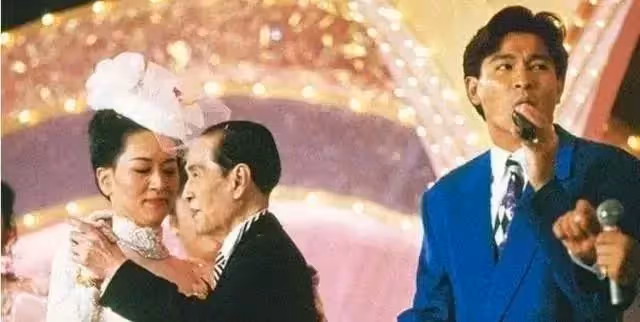 嘆最窮只有1億!富二代男星為爭產「與母親公開決裂」 堅持「不婚不生」同時穩交3女友