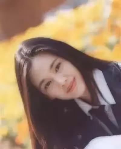 痴戀影帝6年無果!一代情歌天后「嫁富豪丈夫19年」無子女 「三度人工受孕皆失敗」今51歲仍被寵成公主