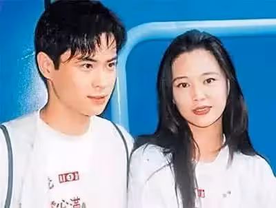 痴戀影帝6年無果!一代情歌天后「嫁富豪丈夫19年」無子女 「三度人工受孕皆失敗」今51歲仍被寵成公主