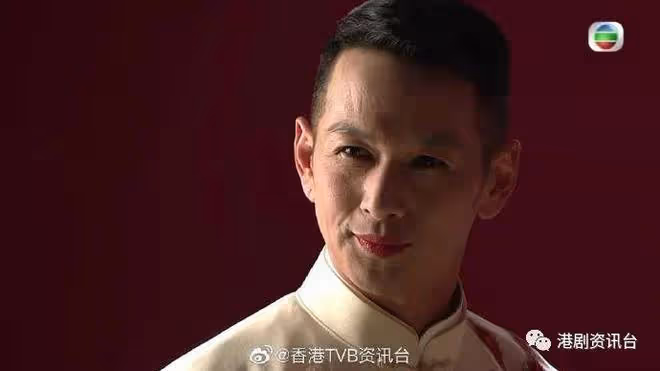 41歲TVB當紅小生顏值回春!疑畫眼線被網民笑太妖艷:以為是馮春美